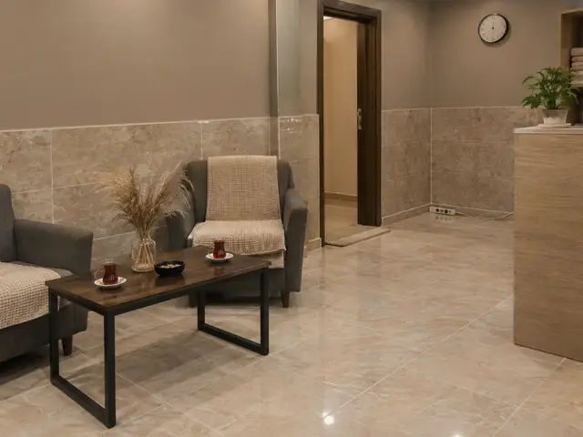 Koltuklu, mermer zeminli bekleme alanı — Arnavutköy, Masaj Salonun